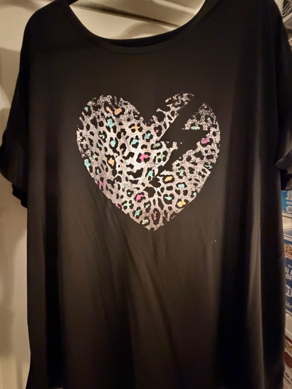 🔥🔥torrid Leopard 3pc Activewear leggings, Bra and T-Shirt SET w/Multicolor Spots - Picture 3 of 5